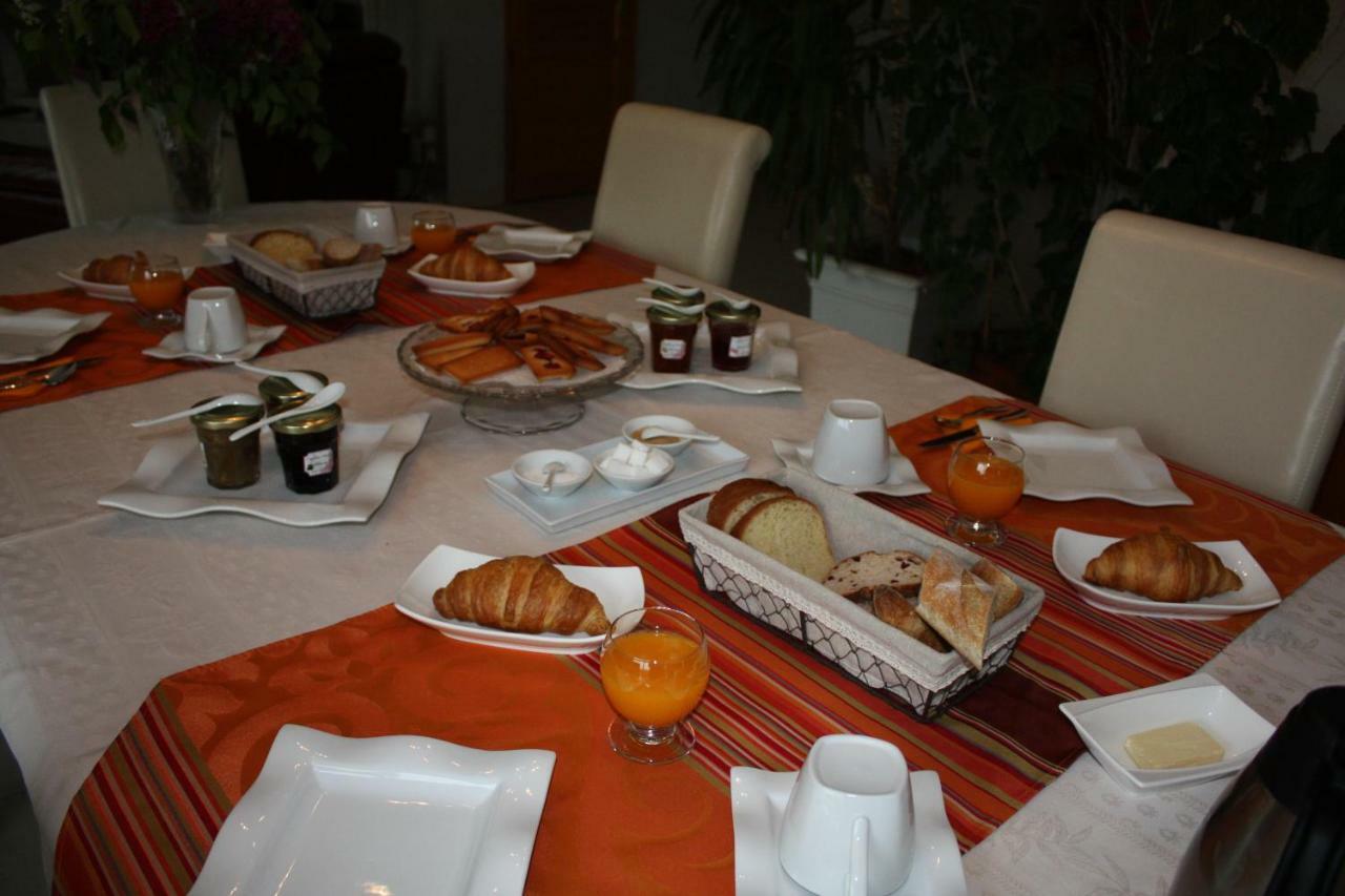 Le Jardin De Venus Bed & Breakfast La Riviere-Saint-Sauveur Ngoại thất bức ảnh